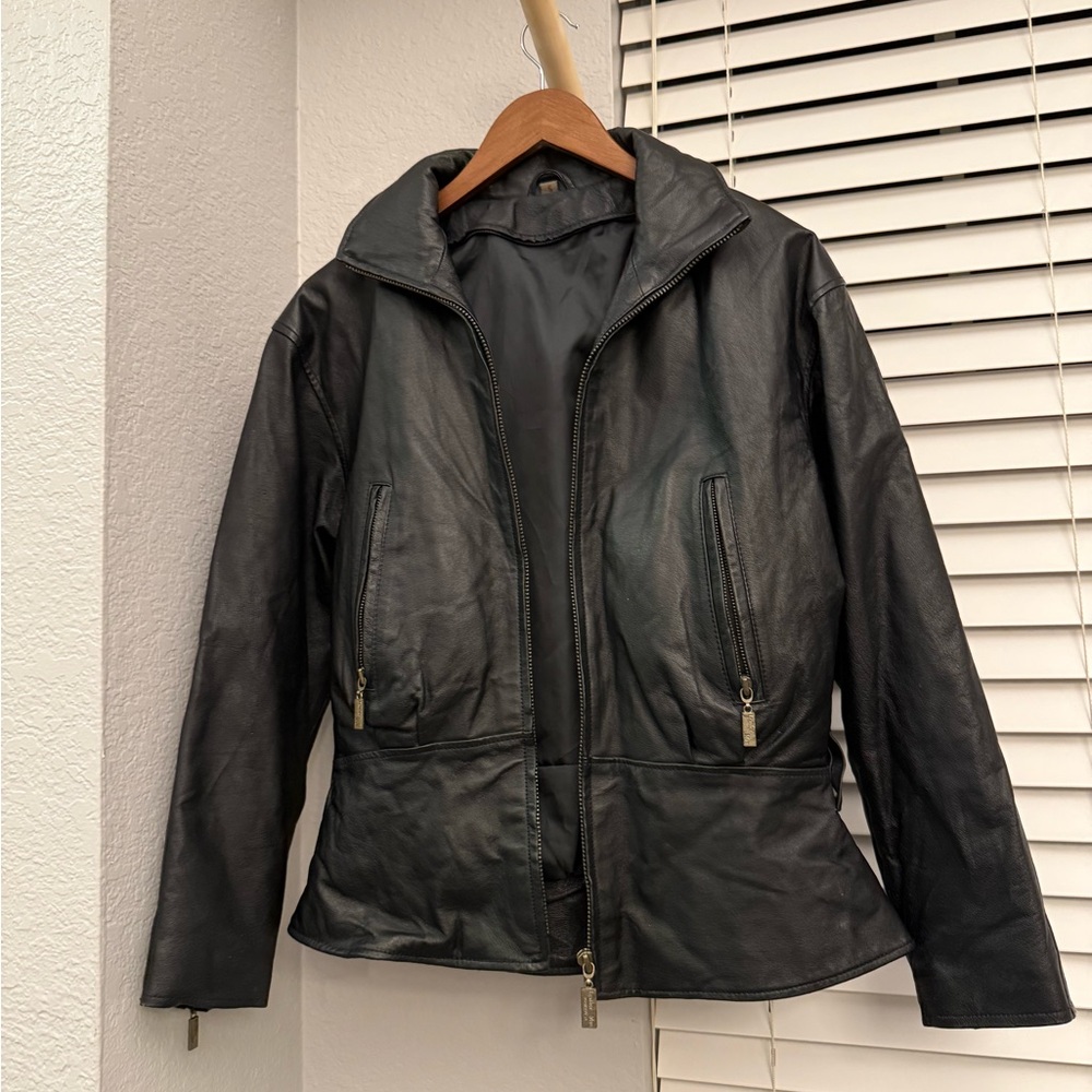 Vintage Black Genuine Leather Jacket | Woman’s Size Small